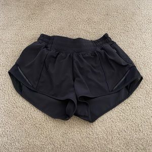 Lululemon Hotty Hot Short